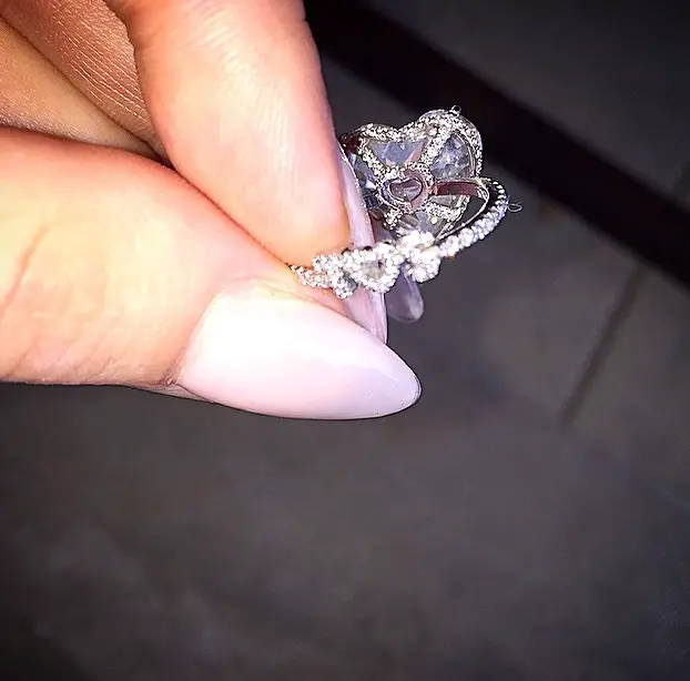 Lady Gaga S 6 Carat Heart Shaped Diamond Ring Lady Gaga S 6 Carat Heart Shaped Diamond Ring