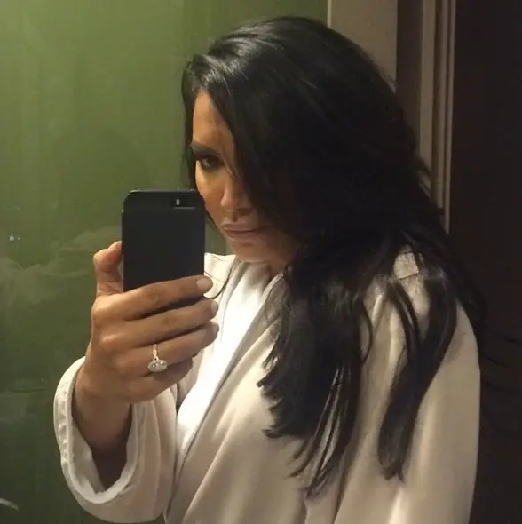 Naya_Rivera_ring_different_angle