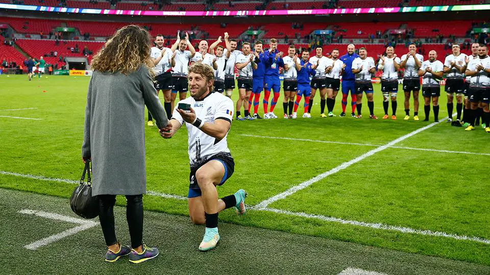 rugby-world-cup-romania-wedding-proposal-video