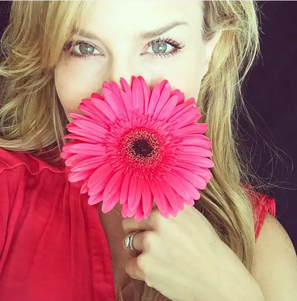 Credit: Julie Benz/Instagram