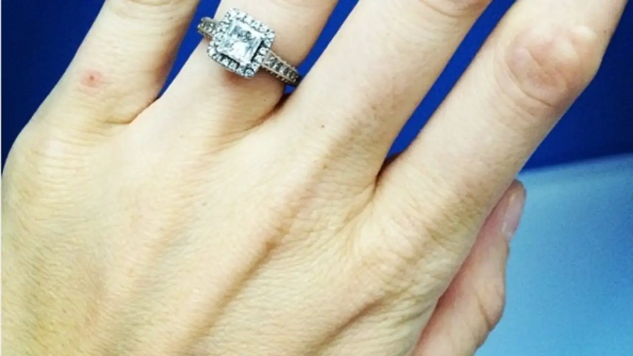 shenae grimes engagement ring