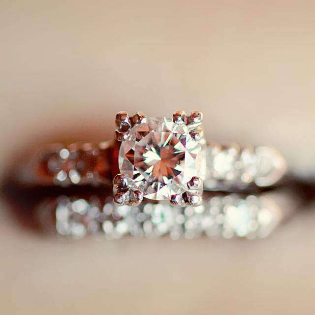 diamond-ring-crop