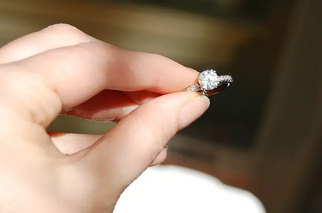 round-engagement-ring