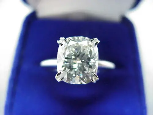 Cushion-Cut-Diamond (1)