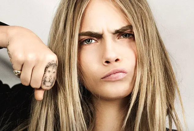 cara-delevingne-lion-tattoo