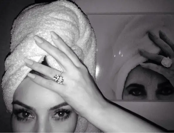 kim-kardashian-elizabeth-taylor-selfie-engagement-ring
