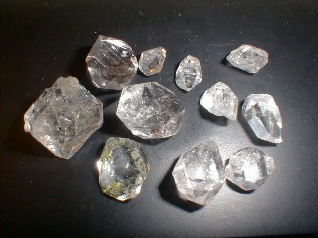 Raw diamond worth online