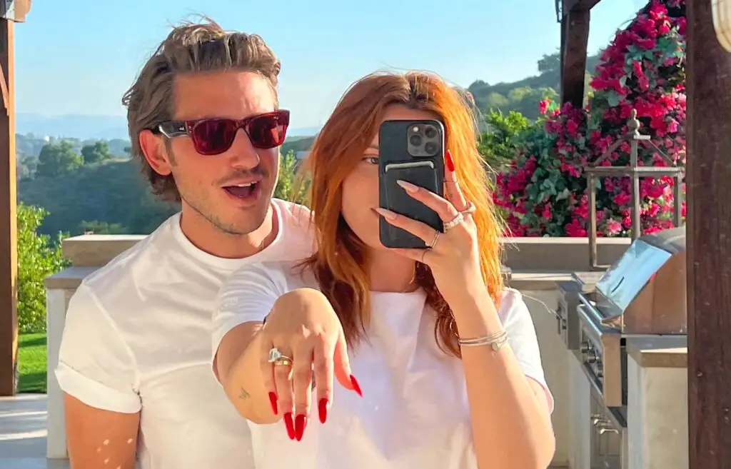 Bella Thorne's engagement ring