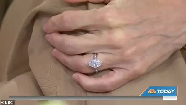 Naomi Watts engagement ring