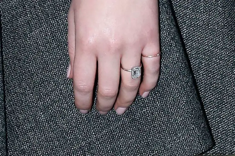 Jennifer Lawrence's engagement ring