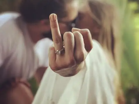 Margot Robbie's Engagement Ring