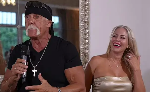 Hulk Hogan's engagement ring