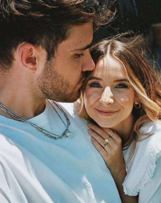 Zoe Sugg's engagement ring