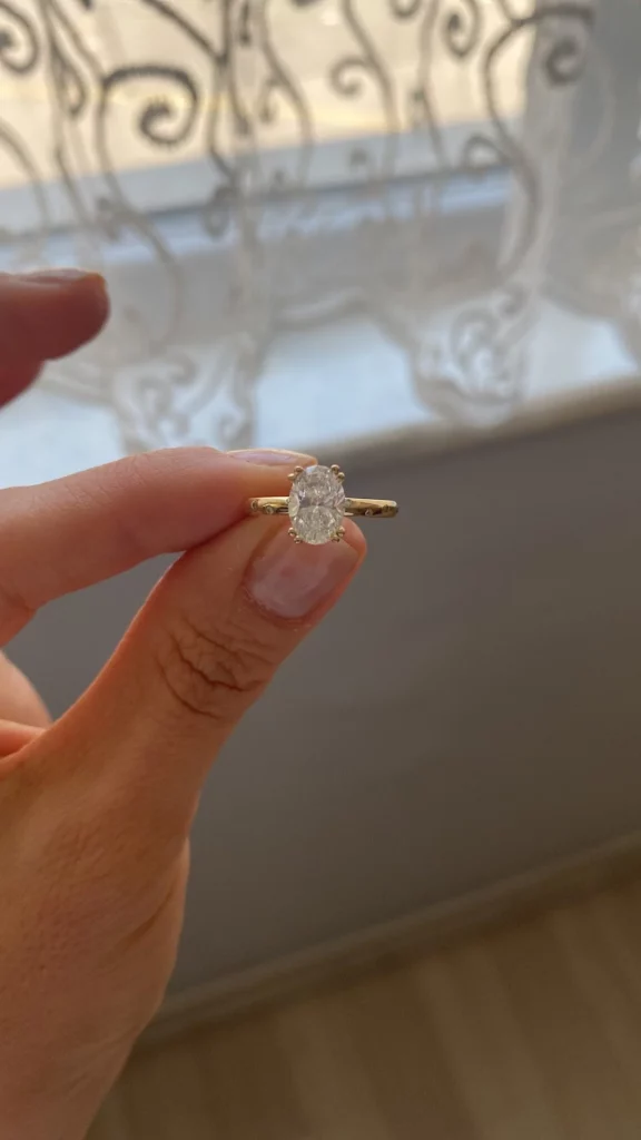 Hailie jade's engagement ring