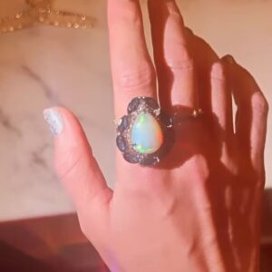 Is Taylor Swift Engaged? Let’s Talk About That Ring | The Engagement